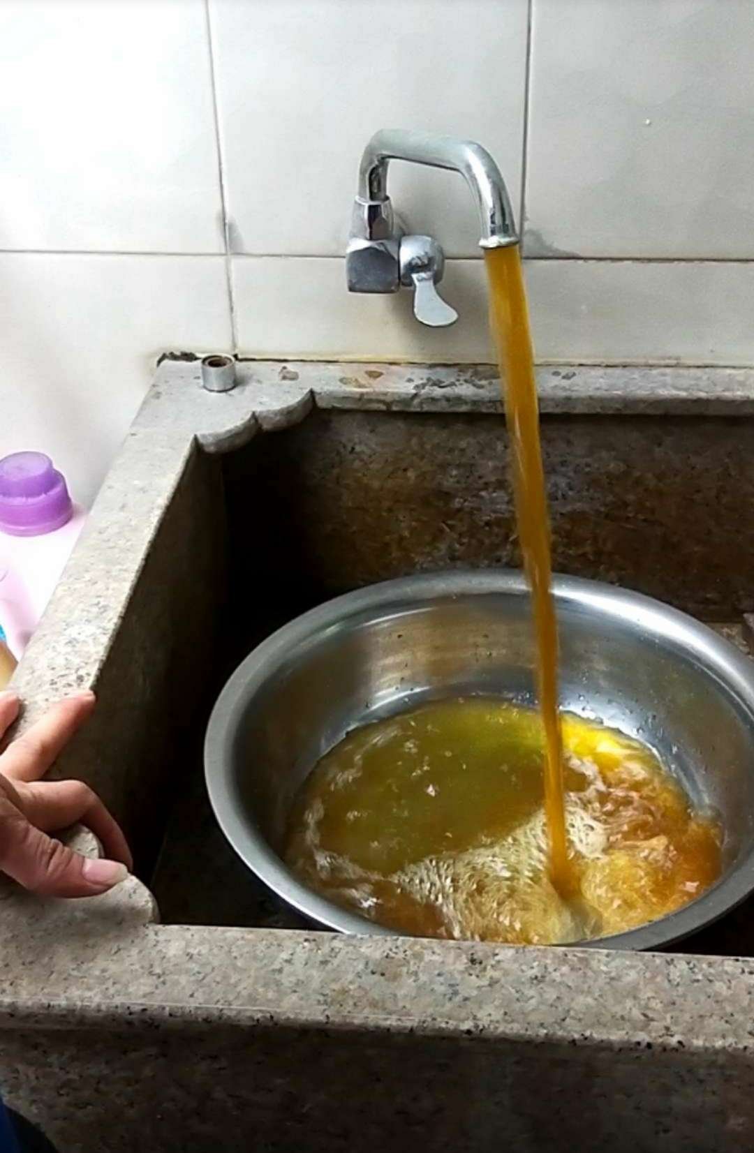 自來(lái)水管清洗
